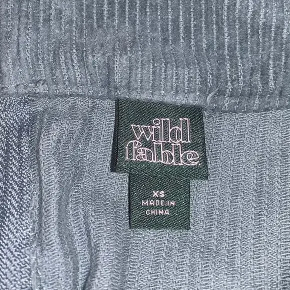 Wild Fable Blue Corduroy Mini Skirt XS – NWT– Y2K Aesthetic Casual Streetwear - Picture 2 of 3